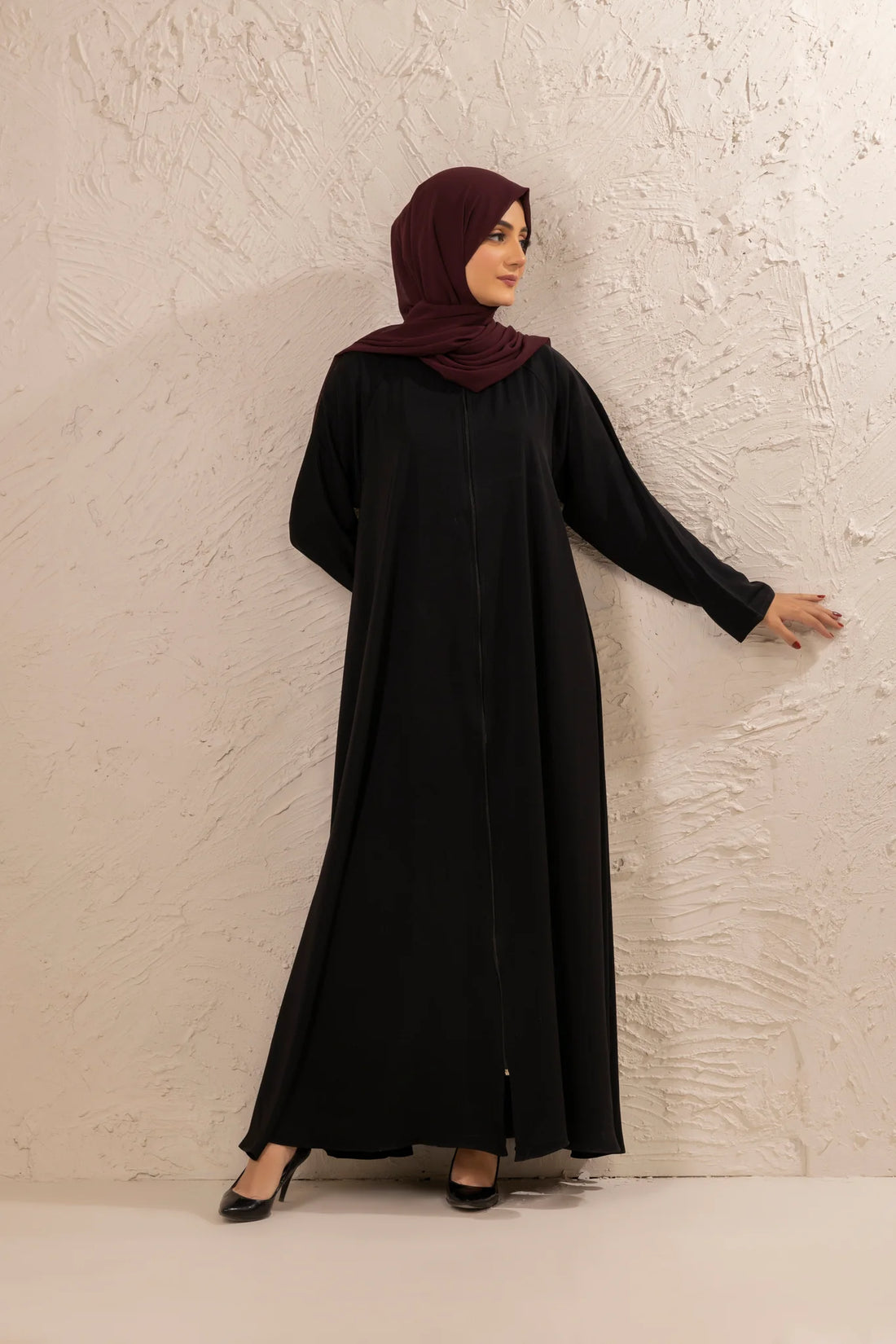 Essential Abaya In Black